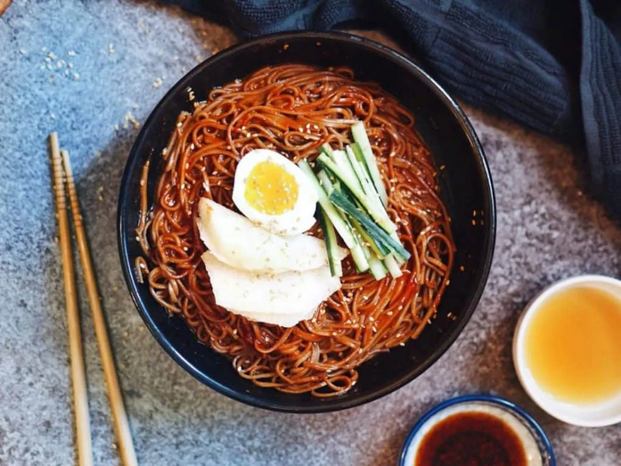 Kuliner Korea: Makanan Pedas yang Membakar Lidah